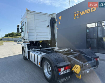 Белый Рено Магнум, объемом двигателя 12.7 л и пробегом 852 тыс. км за 17500 $, фото 5 на Automoto.ua