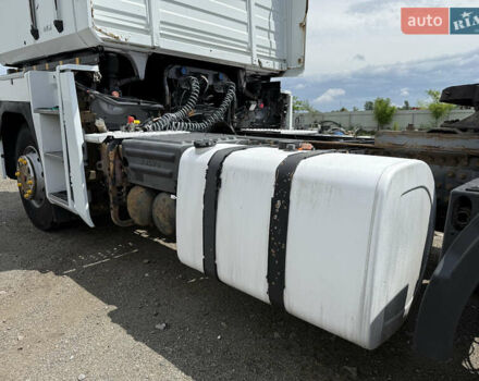 Рено Магнум 2011 в Киеве на Automoto.ua Белый Рено Магнум, объемом двигателя 12.78 л и пробегом 300 тыс. км за 10100 $, фото 8 на Automoto.ua