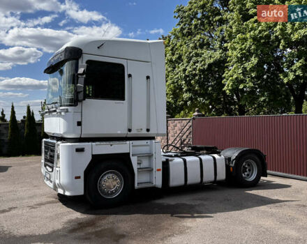 Белый Рено Магнум, объемом двигателя 12.78 л и пробегом 900 тыс. км за 17700 $, фото 5 на Automoto.ua