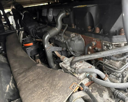 Белый Рено Магнум, объемом двигателя 12.9 л и пробегом 999 тыс. км за 12999 $, фото 10 на Automoto.ua