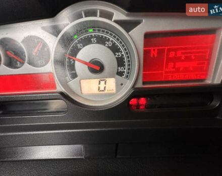 Белый Рено Магнум, объемом двигателя 12.9 л и пробегом 999 тыс. км за 12999 $, фото 13 на Automoto.ua