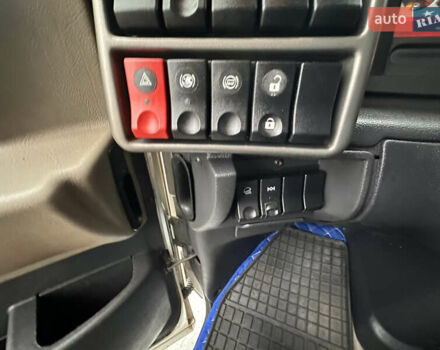 Белый Рено Магнум, объемом двигателя 12.9 л и пробегом 999 тыс. км за 12999 $, фото 16 на Automoto.ua