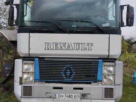 Белый Рено Магнум, объемом двигателя 12 л и пробегом 75 тыс. км за 8500 $, фото 1 на Automoto.ua