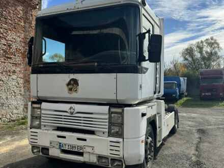 Белый Рено Магнум, объемом двигателя 11.96 л и пробегом 132 тыс. км за 4700 $, фото 1 на Automoto.ua