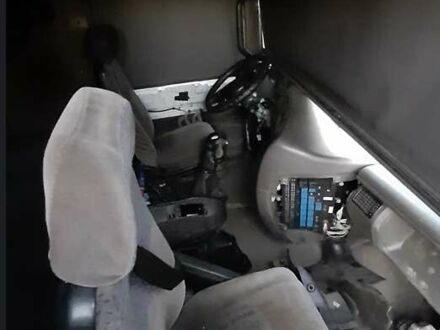 Белый Рено Магнум, объемом двигателя 11.9 л и пробегом 100 тыс. км за 3000 $, фото 1 на Automoto.ua