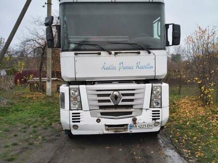 Белый Рено Магнум, объемом двигателя 0 л и пробегом 8 тыс. км за 4100 $, фото 1 на Automoto.ua