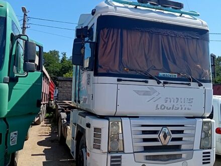 Білий Рено Магнум, об'ємом двигуна 12 л та пробігом 800 тис. км за 6500 $, фото 1 на Automoto.ua