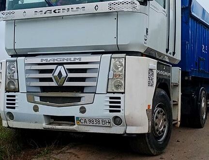 Белый Рено Магнум, объемом двигателя 12 л и пробегом 500 тыс. км за 8500 $, фото 1 на Automoto.ua