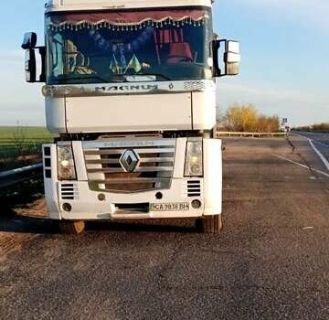 Белый Рено Магнум, объемом двигателя 12 л и пробегом 5 тыс. км за 8900 $, фото 1 на Automoto.ua