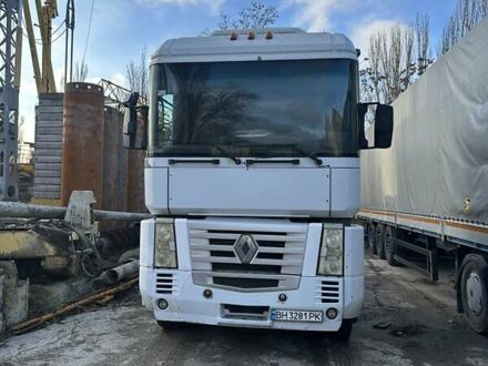 Белый Рено Магнум, объемом двигателя 0 л и пробегом 1 тыс. км за 5800 $, фото 1 на Automoto.ua