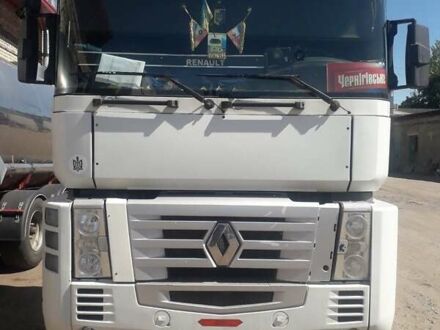 Белый Рено Магнум, объемом двигателя 12 л и пробегом 693 тыс. км за 10100 $, фото 1 на Automoto.ua