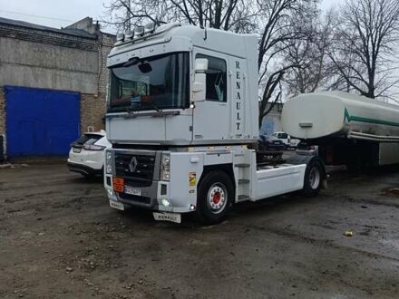 Белый Рено Магнум, объемом двигателя 0 л и пробегом 1 тыс. км за 12000 $, фото 1 на Automoto.ua