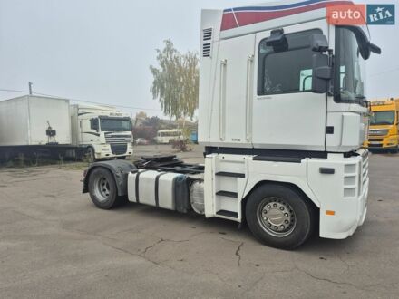 Белый Рено Магнум, объемом двигателя 12.9 л и пробегом 811 тыс. км за 14000 $, фото 1 на Automoto.ua
