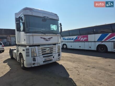 Белый Рено Магнум, объемом двигателя 12.9 л и пробегом 818 тыс. км за 14000 $, фото 1 на Automoto.ua