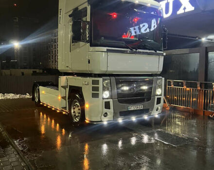 Белый Рено Магнум, объемом двигателя 0 л и пробегом 212 тыс. км за 13500 $, фото 1 на Automoto.ua