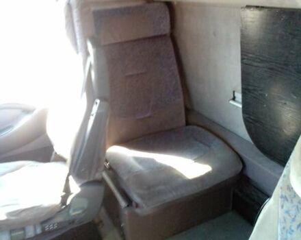 Червоний Рено Магнум, об'ємом двигуна 12 л та пробігом 150 тис. км за 9000 $, фото 8 на Automoto.ua