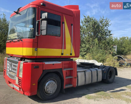 Красный Рено Магнум, объемом двигателя 12.78 л и пробегом 1000 тыс. км за 8500 $, фото 3 на Automoto.ua