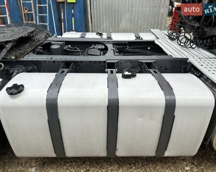 Червоний Рено Магнум, об'ємом двигуна 12.8 л та пробігом 1 тис. км за 11200 $, фото 16 на Automoto.ua