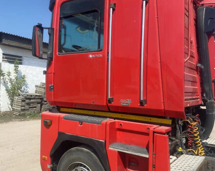 Червоний Рено Магнум, об'ємом двигуна 12.9 л та пробігом 52 тис. км за 7999 $, фото 2 на Automoto.ua