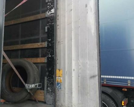 Красный Рено Магнум, объемом двигателя 12.9 л и пробегом 980 тыс. км за 25500 $, фото 2 на Automoto.ua