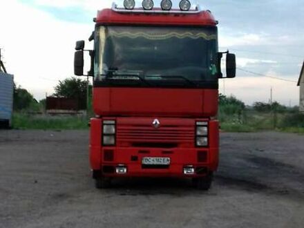 Рено Магнум 1999 в Львове на Automoto.ua Красный Рено Магнум, объемом двигателя 0.43 л и пробегом 320 тыс. км за 6000 $, фото 1 на Automoto.ua