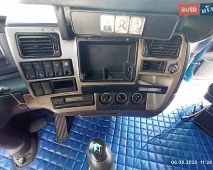 Рено Магнум, объемом двигателя 12.8 л и пробегом 1 тыс. км за 14000 $, фото 8 на Automoto.ua