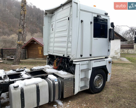 Рено Магнум, объемом двигателя 12.8 л и пробегом 999 тыс. км за 9999 $, фото 2 на Automoto.ua