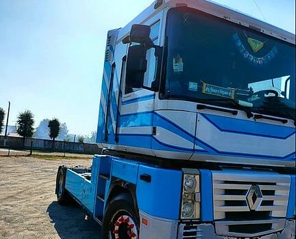 Рено Магнум, объемом двигателя 11 л и пробегом 0 тыс. км за 10000 $, фото 1 на Automoto.ua