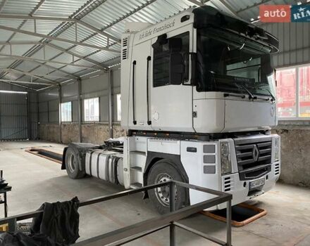 Рено Магнум, объемом двигателя 10.8 л и пробегом 1 тыс. км за 15000 $, фото 1 на Automoto.ua