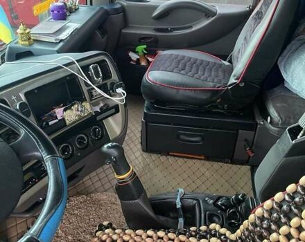 Желтый Рено Магнум, объемом двигателя 12.78 л и пробегом 1 тыс. км за 7999 $, фото 4 на Automoto.ua