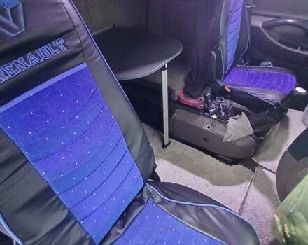 Синій Рено Магнум, об'ємом двигуна 11.9 л та пробігом 397 тис. км за 13500 $, фото 10 на Automoto.ua