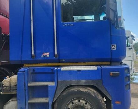 Синий Рено Магнум, объемом двигателя 12 л и пробегом 1000 тыс. км за 7350 $, фото 6 на Automoto.ua