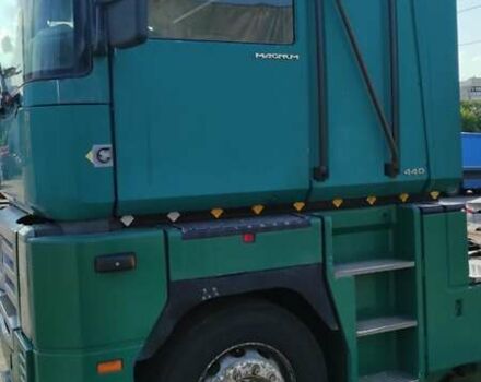 Зеленый Рено Магнум, объемом двигателя 11.96 л и пробегом 1000 тыс. км за 5500 $, фото 3 на Automoto.ua