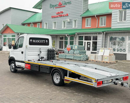 Белый Рено Mascott, объемом двигателя 2.95 л и пробегом 500 тыс. км за 17950 $, фото 9 на Automoto.ua