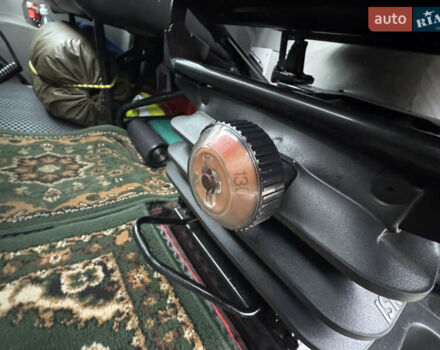 Белый Рено Mascott, объемом двигателя 2.95 л и пробегом 500 тыс. км за 17950 $, фото 54 на Automoto.ua