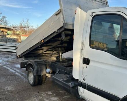 Белый Рено Mascott, объемом двигателя 2.8 л и пробегом 250 тыс. км за 14700 $, фото 2 на Automoto.ua