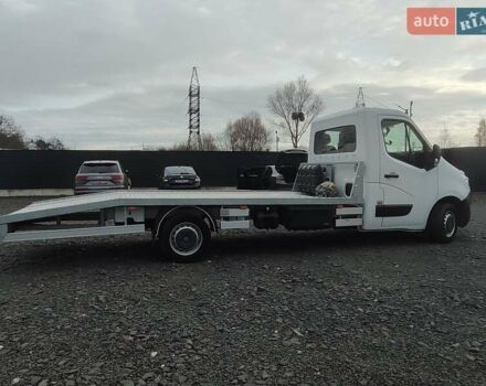 Белый Рено Мастер, объемом двигателя 2.3 л и пробегом 370 тыс. км за 13200 $, фото 4 на Automoto.ua