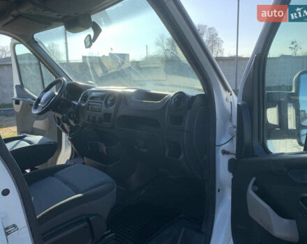 Белый Рено Мастер, объемом двигателя 2.3 л и пробегом 450 тыс. км за 9800 $, фото 12 на Automoto.ua