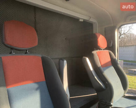 Белый Рено Мастер, объемом двигателя 2.3 л и пробегом 450 тыс. км за 9800 $, фото 14 на Automoto.ua