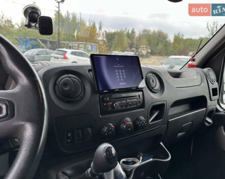 Белый Рено Мастер, объемом двигателя 2.3 л и пробегом 146 тыс. км за 30000 $, фото 52 на Automoto.ua
