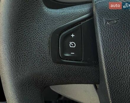 Белый Рено Мастер, объемом двигателя 2.3 л и пробегом 220 тыс. км за 16498 $, фото 19 на Automoto.ua