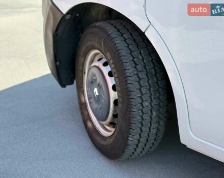 Белый Рено Мастер, объемом двигателя 2.3 л и пробегом 220 тыс. км за 16498 $, фото 7 на Automoto.ua