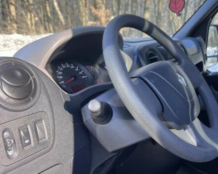 Белый Рено Мастер, объемом двигателя 2.3 л и пробегом 211 тыс. км за 22500 $, фото 7 на Automoto.ua