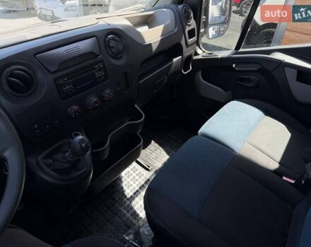 Белый Рено Мастер, объемом двигателя 2.3 л и пробегом 220 тыс. км за 16498 $, фото 26 на Automoto.ua