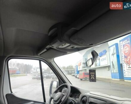 Белый Рено Мастер, объемом двигателя 2.3 л и пробегом 350 тыс. км за 17000 $, фото 16 на Automoto.ua