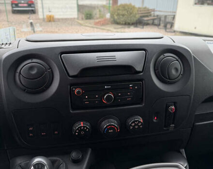 Белый Рено Мастер, объемом двигателя 2.3 л и пробегом 399 тыс. км за 18600 $, фото 15 на Automoto.ua