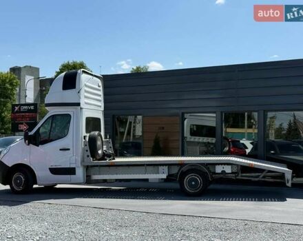 Белый Рено Мастер, объемом двигателя 2.3 л и пробегом 220 тыс. км за 16498 $, фото 4 на Automoto.ua