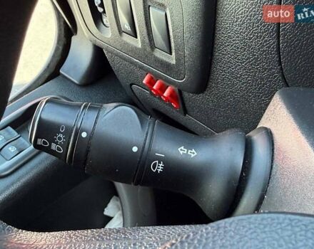 Белый Рено Мастер, объемом двигателя 2.3 л и пробегом 220 тыс. км за 16498 $, фото 25 на Automoto.ua