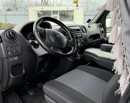 Белый Рено Мастер, объемом двигателя 2.3 л и пробегом 399 тыс. км за 18600 $, фото 2 на Automoto.ua