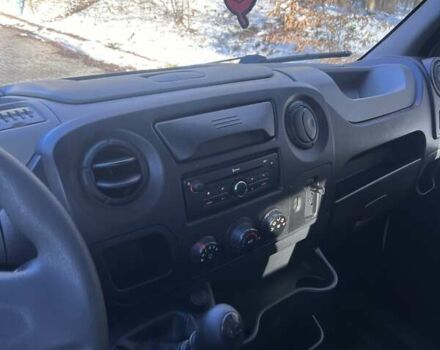 Белый Рено Мастер, объемом двигателя 2.3 л и пробегом 211 тыс. км за 22500 $, фото 4 на Automoto.ua